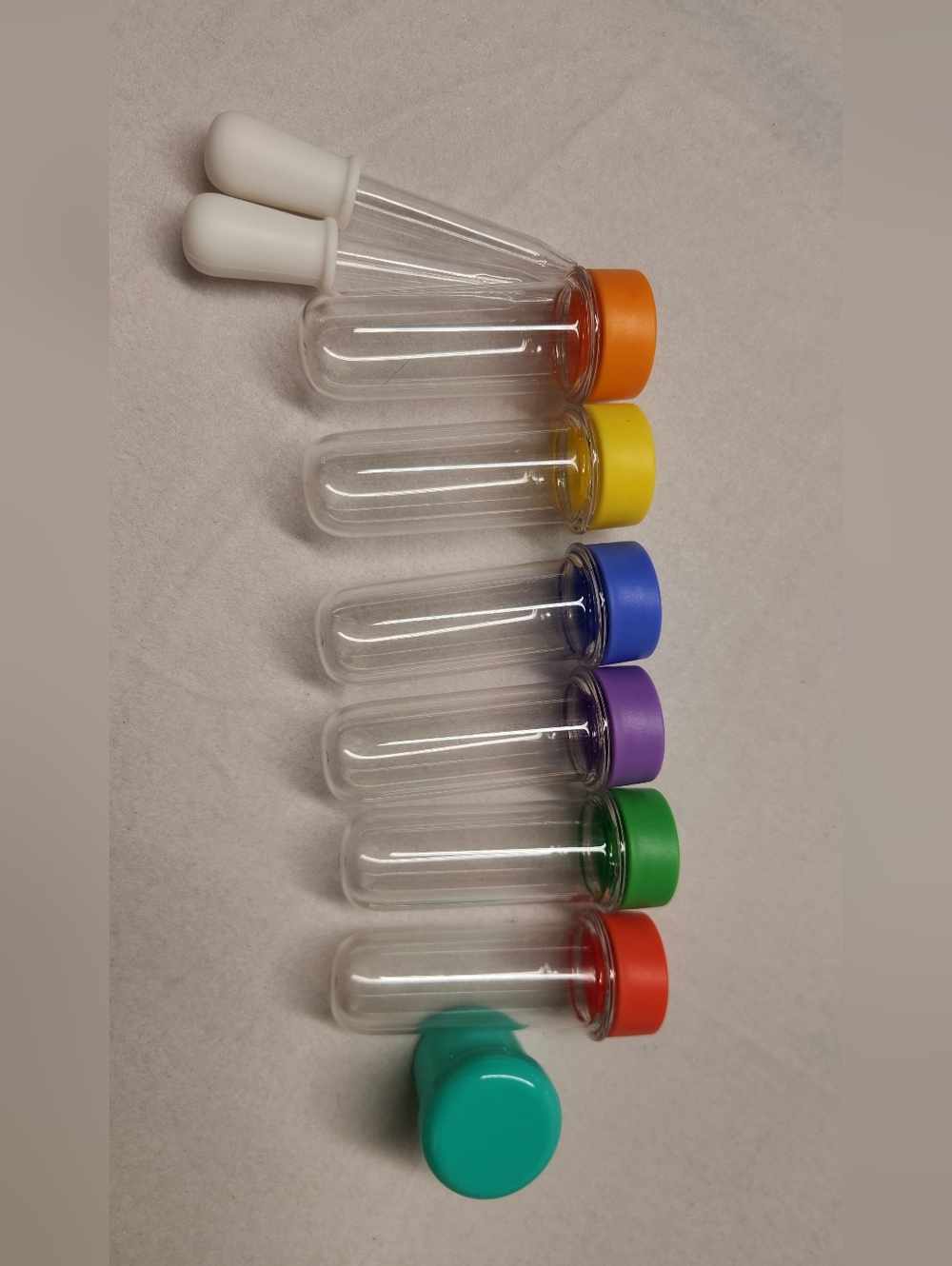 Lovevery Liquid Color Lab STEM Kit Montessori Science Toy - No Color Tablets - Picture 3 of 9